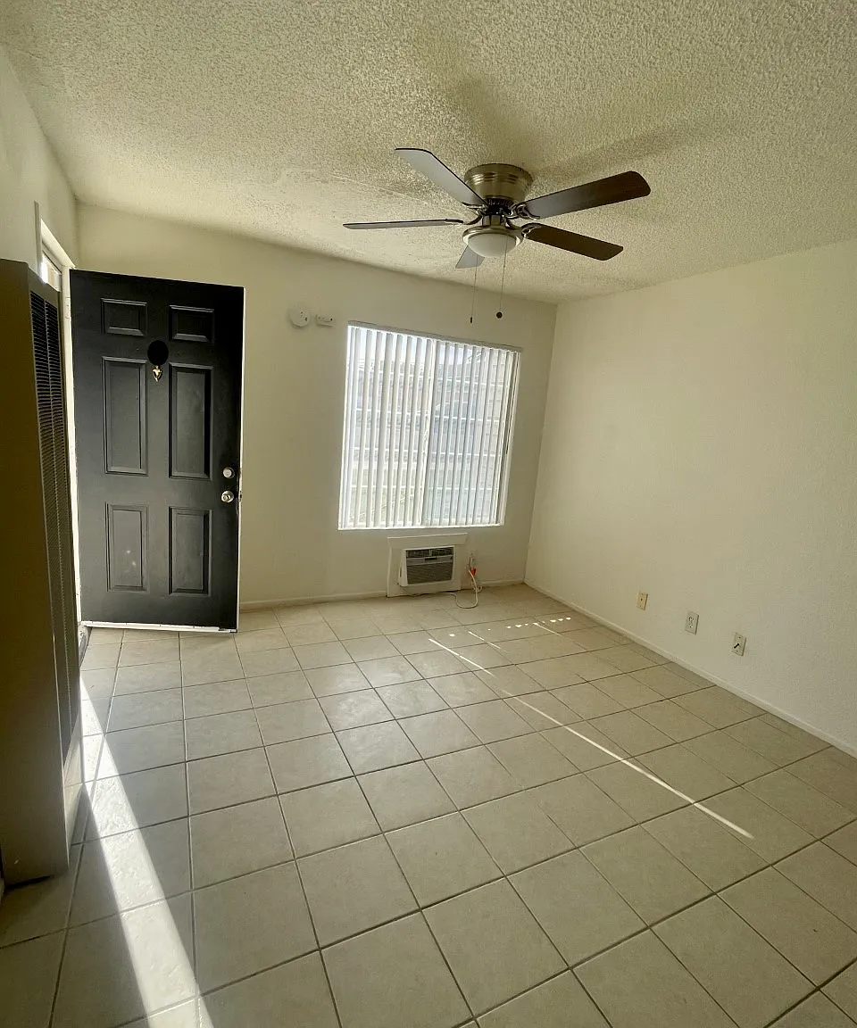 108 Center St — Photo 1