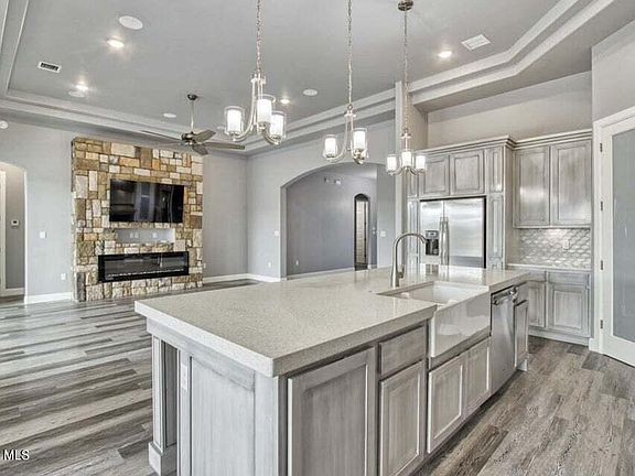 3rd image of 7213 Cimarron Rim Dr