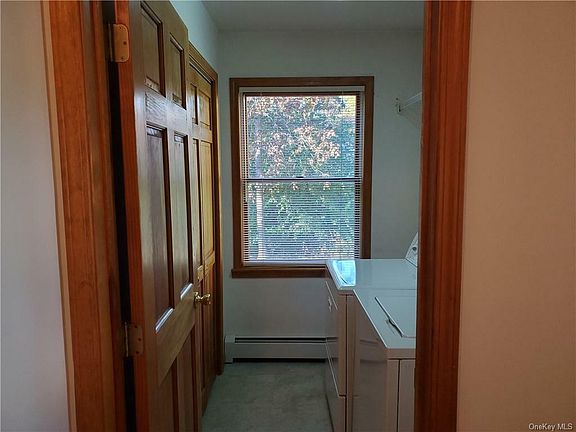 4th image of 117 Foxwood Dr S