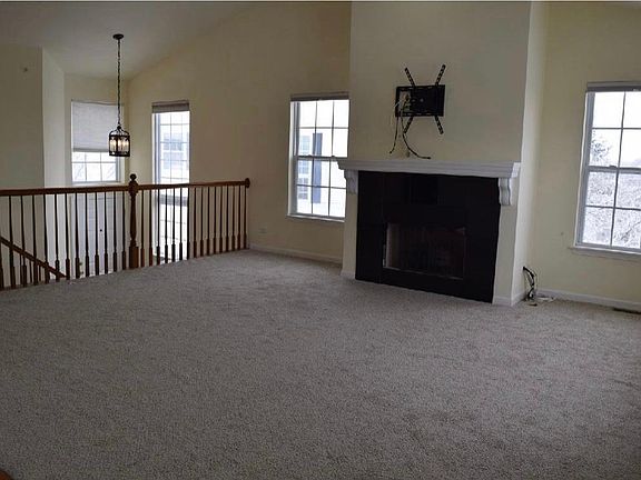 4th image of 857 Stuarts Dr