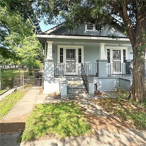 1st image of 1722 Hermosa St