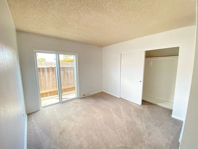 4575 Oregon St #1 — Photo 5