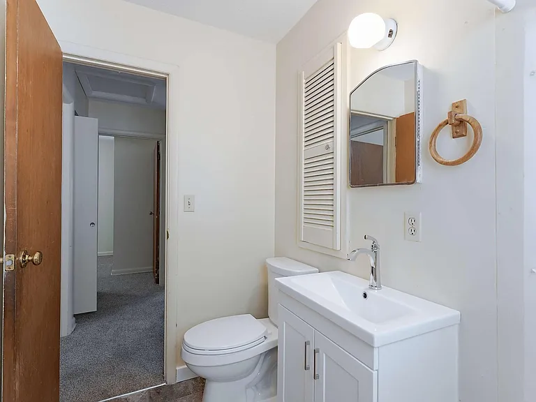 4010 Lewis Ave — Photo 16
