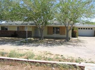 11949 Cottonwood Ave, Hesperia, CA 92345