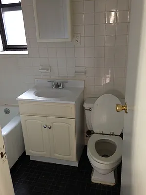 Rented by AJ Clarke | media 22