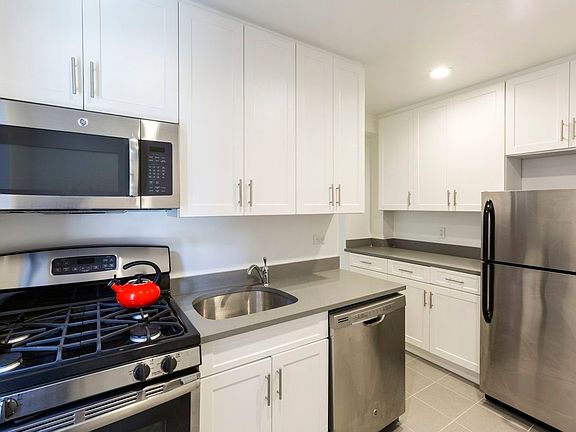 3rd image of 845 43rd St APT 1C