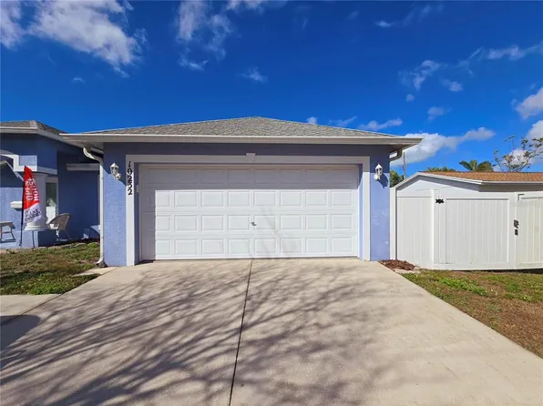 10232 Oakhurst Rd, Largo, FL 33774
