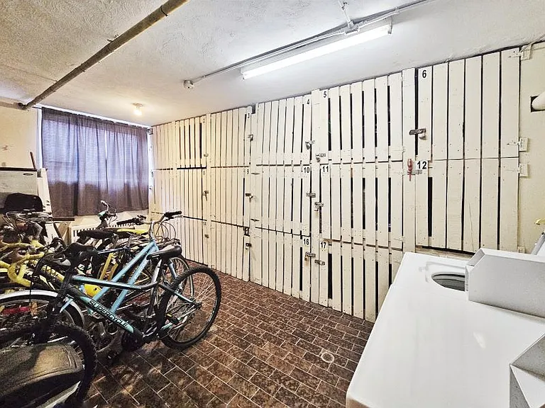 62 Spadina Ave #8 — Photo 11