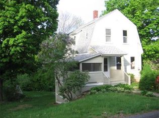 48 Schoolhouse Rd, Templeton, MA 01468
