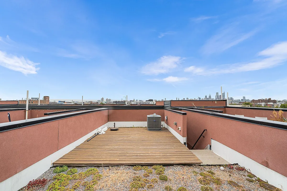 Building Photo - 20007 N Philip St #B