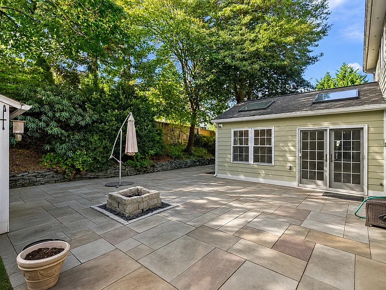4116 Warner St — Photo 43