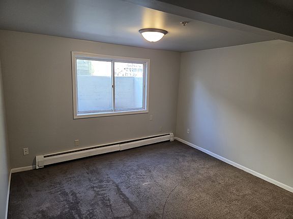 5th image of 1016 Washington Ave APT 4