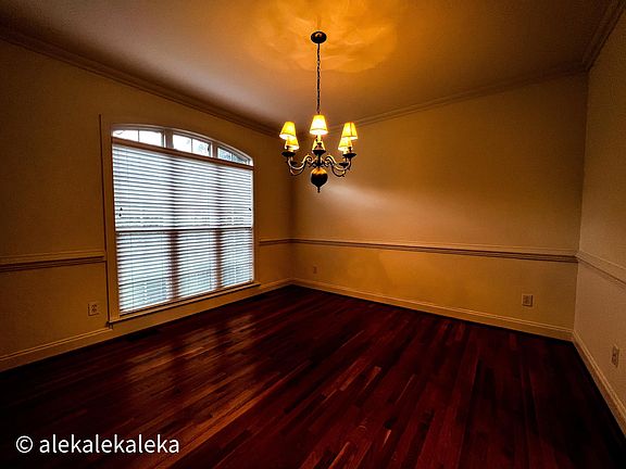 4th image of 2187 Meadow Run Dr
