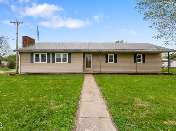 613 E Green St, Waveland, IN 47989