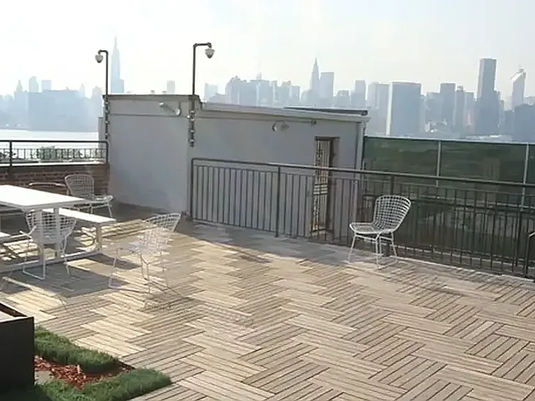 96 Dupont St #1A — Photo 15