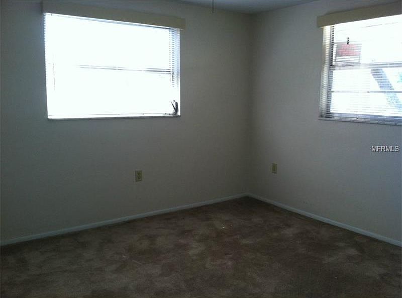 2nd image of 521 Magnolia Ave