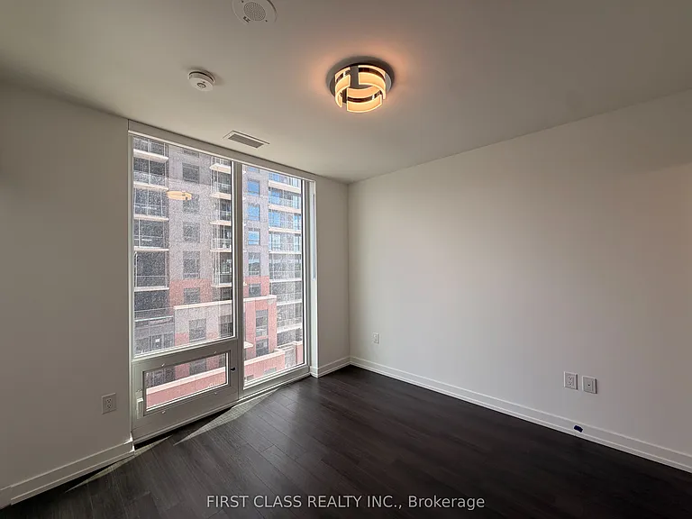 4010 Eglinton Ave W #825 — Photo 10