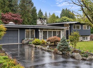 429 Newlands Rd, West Vancouver, BC V7T 1W2