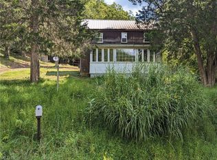 2622 Left Fork Rd, Millstone, WV 25261