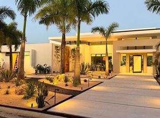 11 Golf View Dr, Dorado, PR 00646
