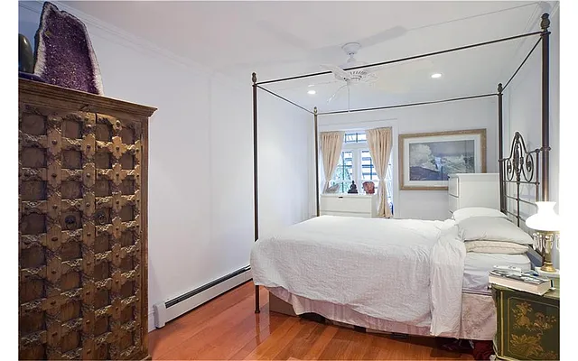 Sold by Douglas Elliman | media 18