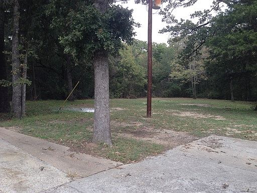 2nd image of 124B Wyona Dr
