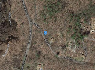 1 Little Quarry Ln, New Milford, CT 06776