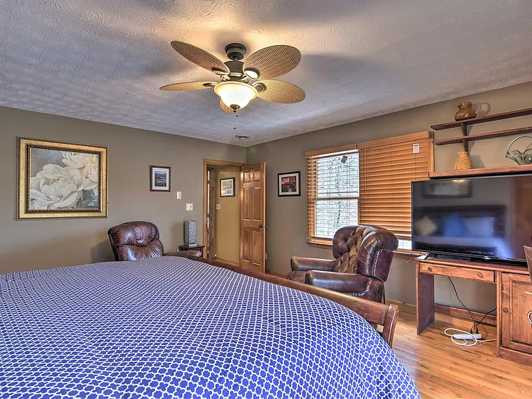 500 Lynn Cove Rd — Photo 23