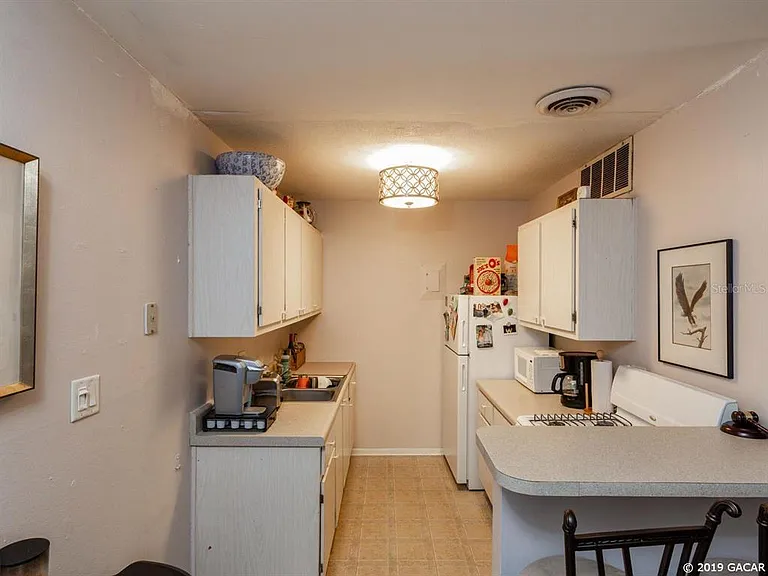 1700 SW 16th Ct #D27 — Photo 7