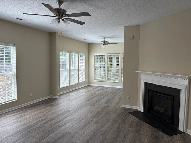 905 Woodlake Dr — Photo 4