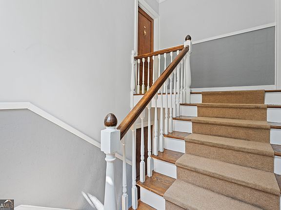 3rd image of 1765 Peachtree St NE Unit 3B