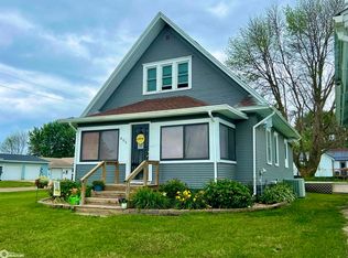 405 Pine St, Williams, IA 50271