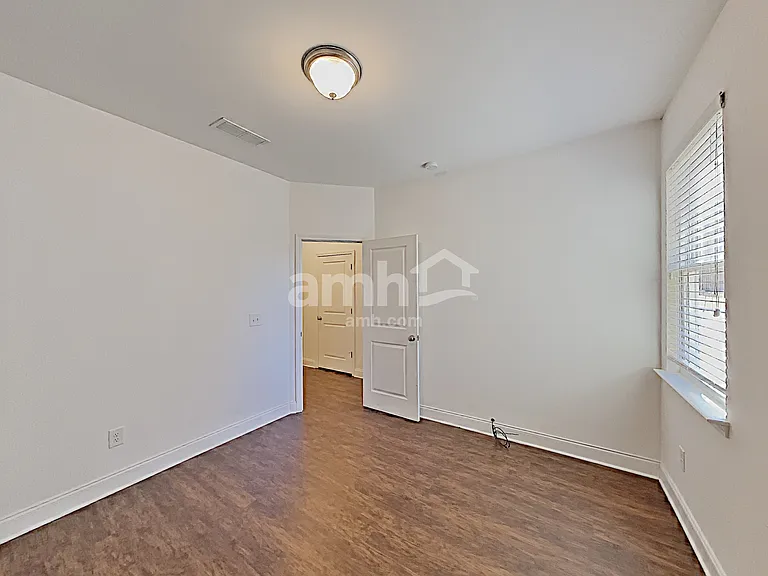 209 McBee Pl — Photo 17