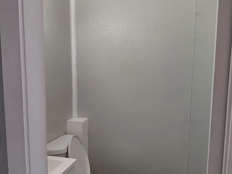 498 Main St #6 — Photo 6