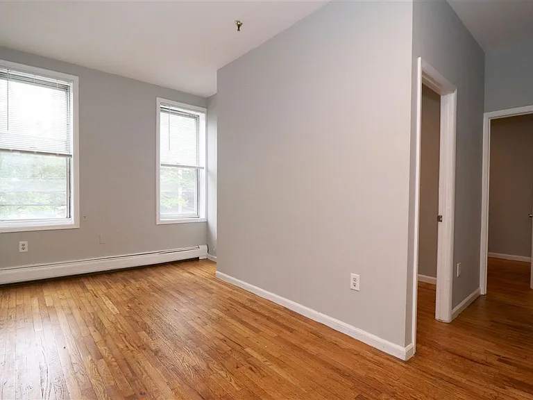 108 Adams St #4 — Photo 25