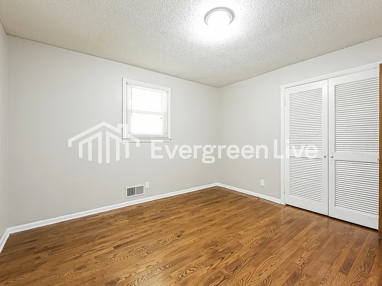 108 Mulberry St — Photo 11