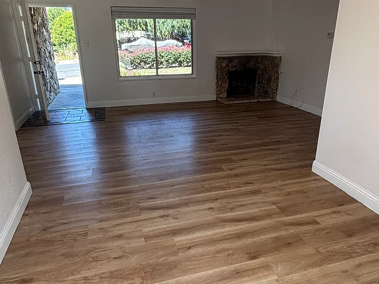 2812 Glenside Dr — Photo 9