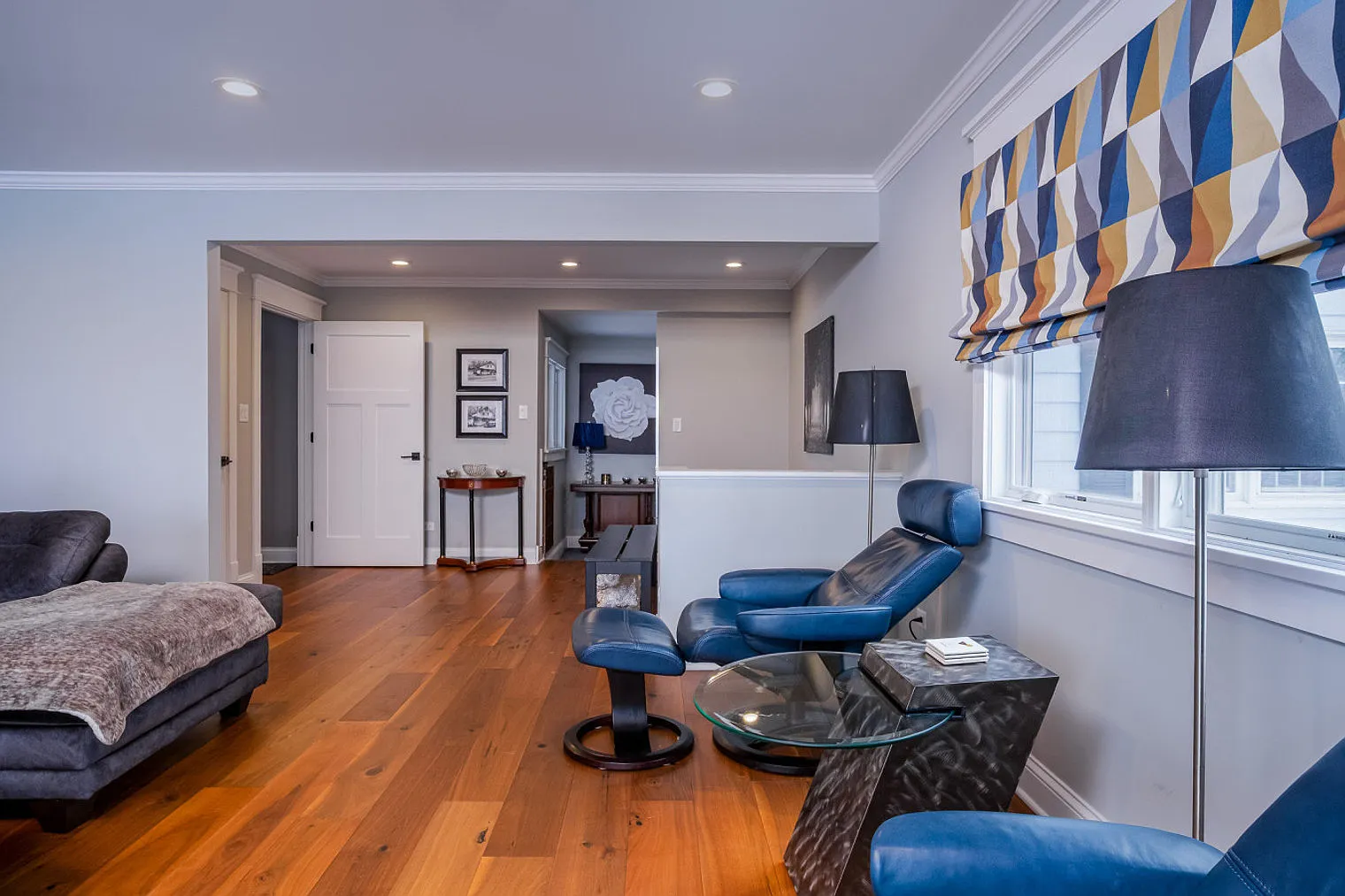 4 bed, 2.0 bath, 1991 sqft, $9,345 — Photo 3