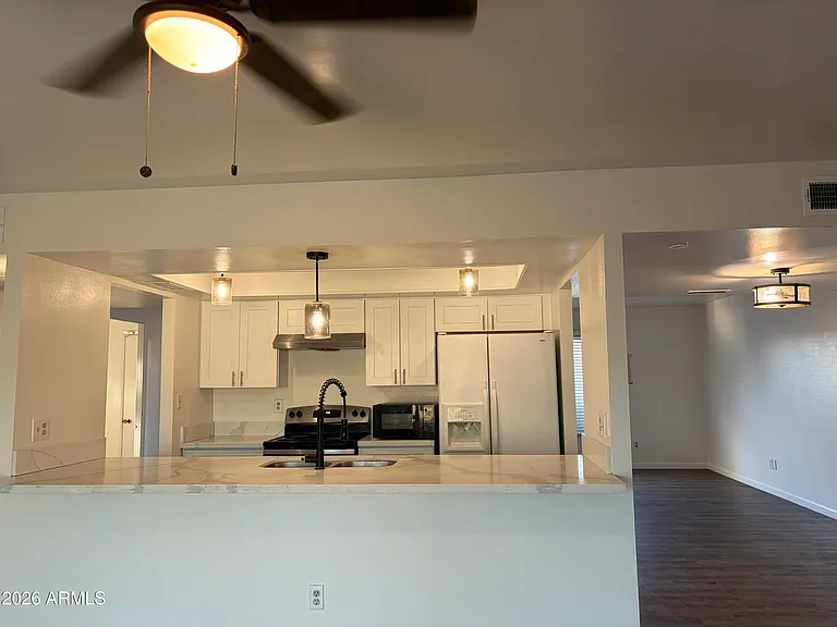 3431 W Acoma Dr — Photo 7