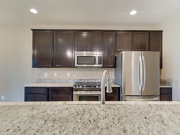 5th image of 13514 Montecito Pl