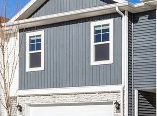 2486 SE Morningdew Dr, West Des Moines, IA 50265
