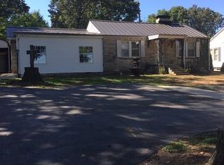 1945 Chisholm Rd, Florence, AL 35630