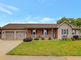510 W Sangamon St, Fisher, IL 61843