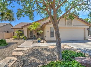 2343 E Willow Wick Rd, Gilbert, AZ 85296