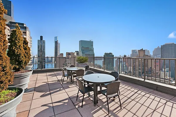 Rented by Corcoran | media 24