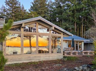 317 Eagles Roost Ln, Lopez Island, WA 98261
