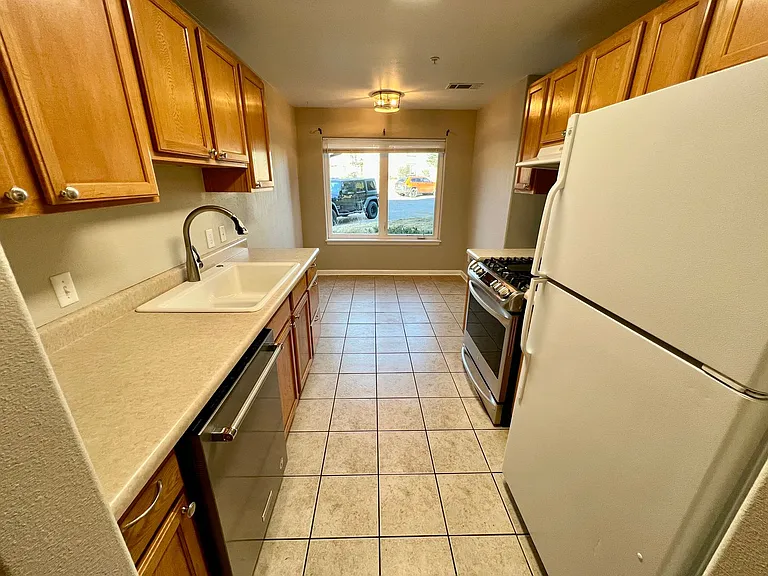 790 Castle Valley Blvd #A — Photo 7