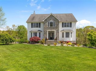 36 Regency Dr, Poughkeepsie, NY 12603