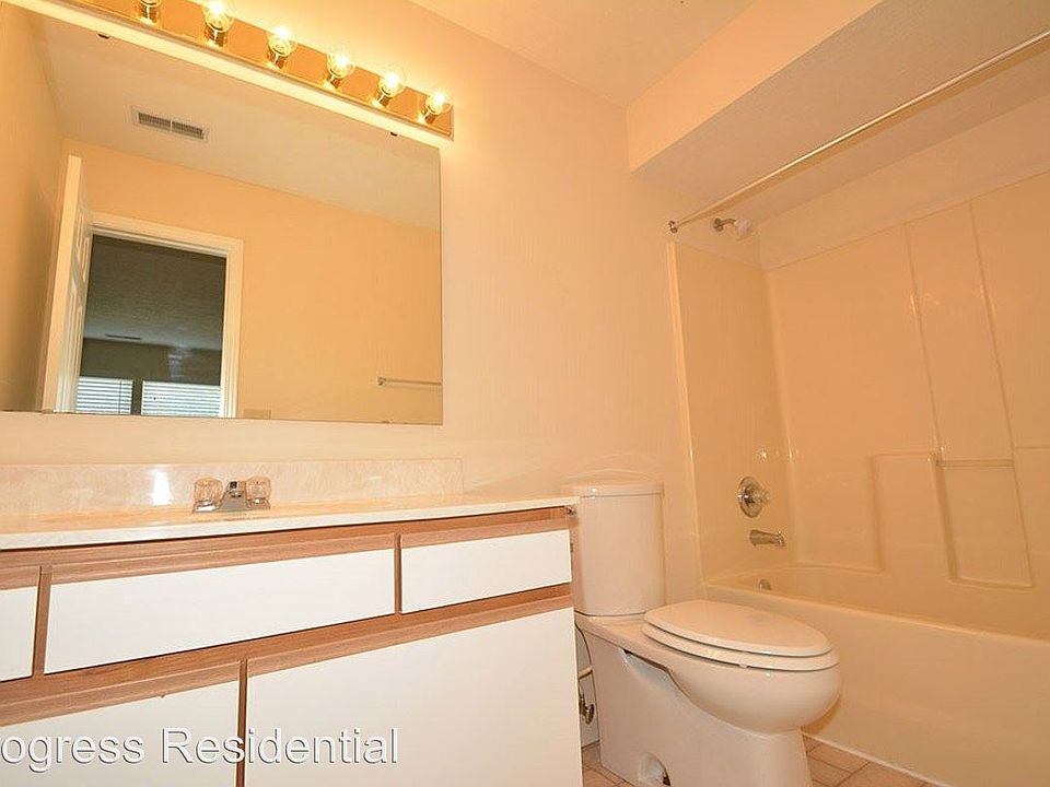 22-Master_Bathroom