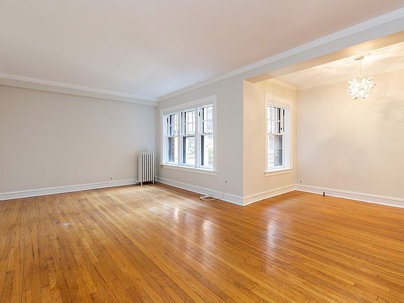 3rd image of 2326 N Lincoln Park W #A1